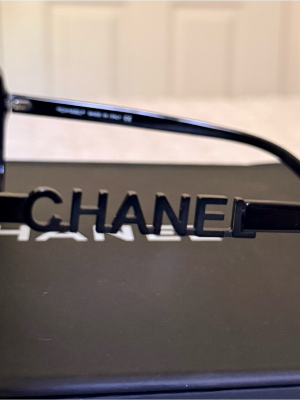 CHANEL Black Logo Arm Round Sunglasses with Bold Lettering - Picture 3 of 6